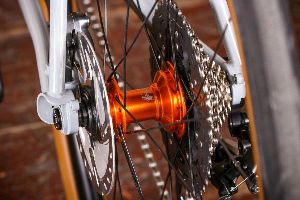 Enigma Endeavour - rear hub.jpg