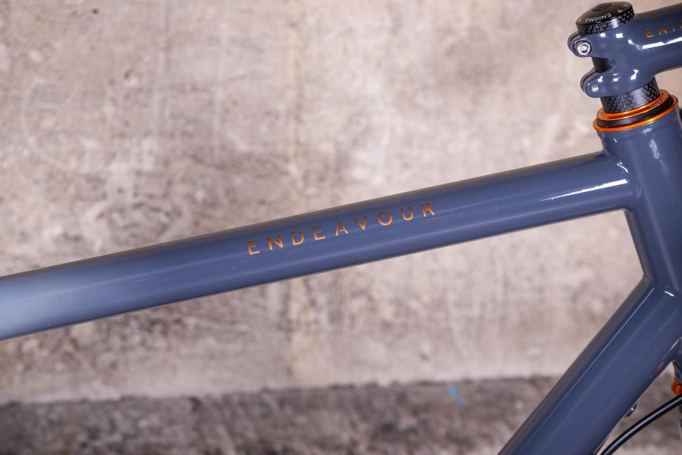 Enigma Endeavour - top tube.jpg