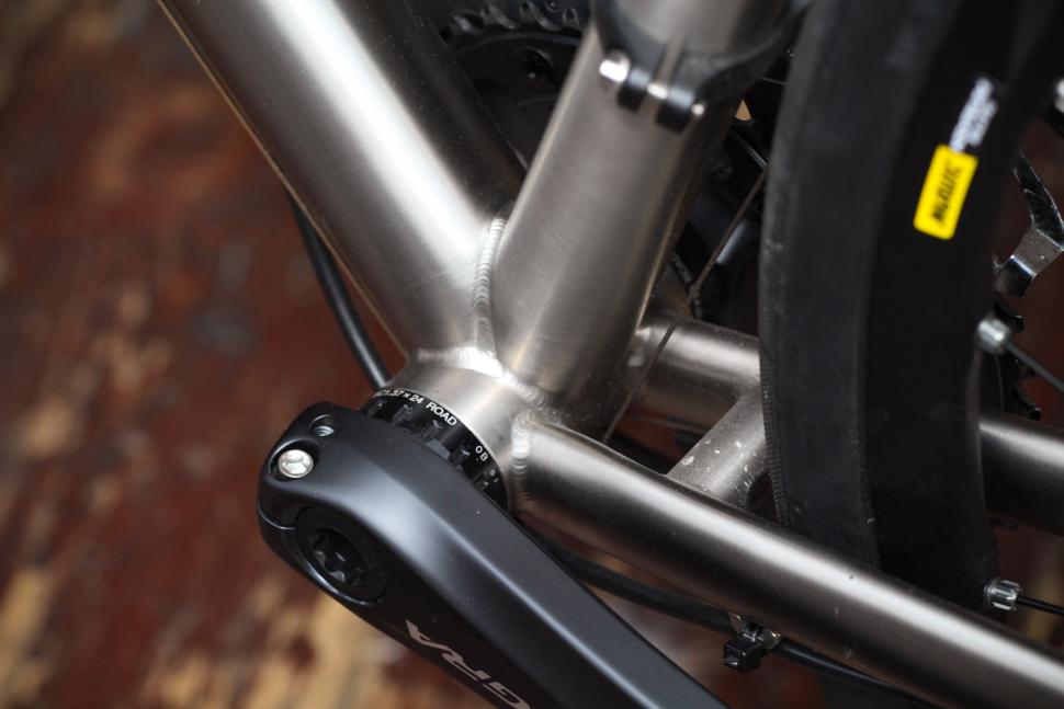 Enigma Evoke - bottom bracket.jpg