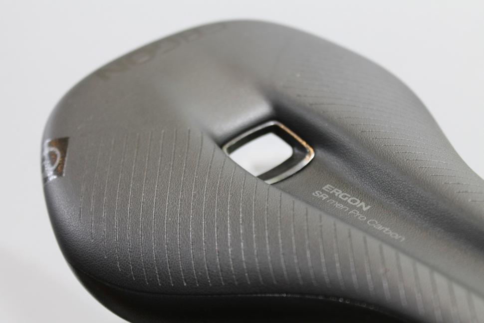 Ergon SR Men saddle - 2.jpg