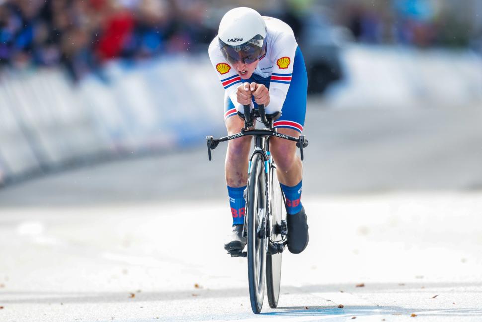 Cat Ferguson wins junior world time trial title, 2024 road world championships, Zurich (Ed Sykes/SWpix.com)