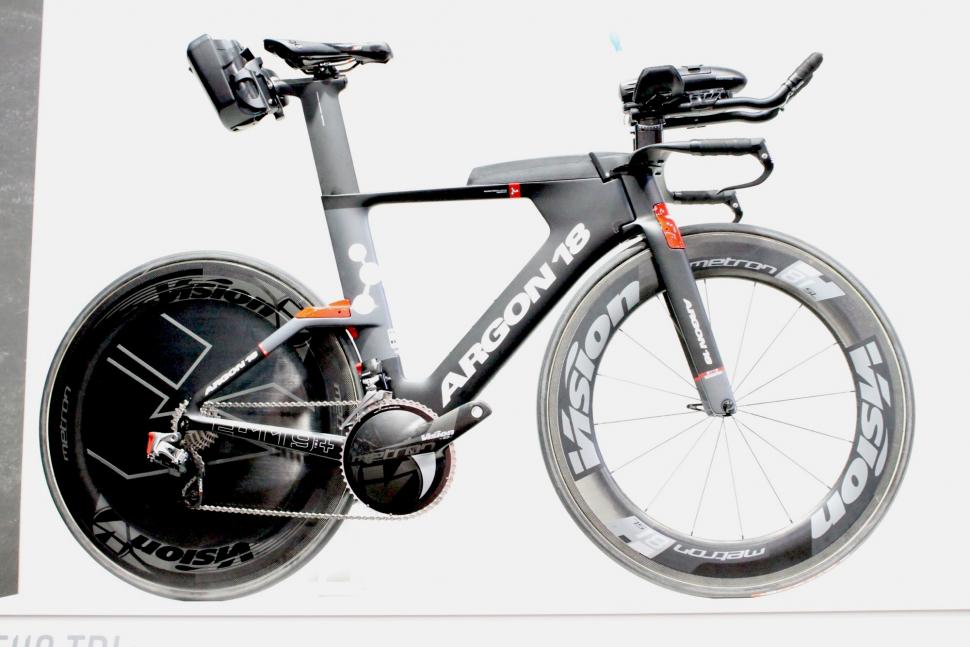 Eurobike 2017 Argon 18 E119 Tri+ - 1.jpg