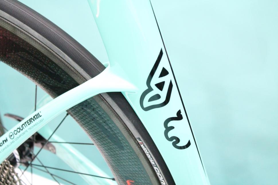 Eurobike 2017 Bianchi Aquila CV TT bike - 4.jpg