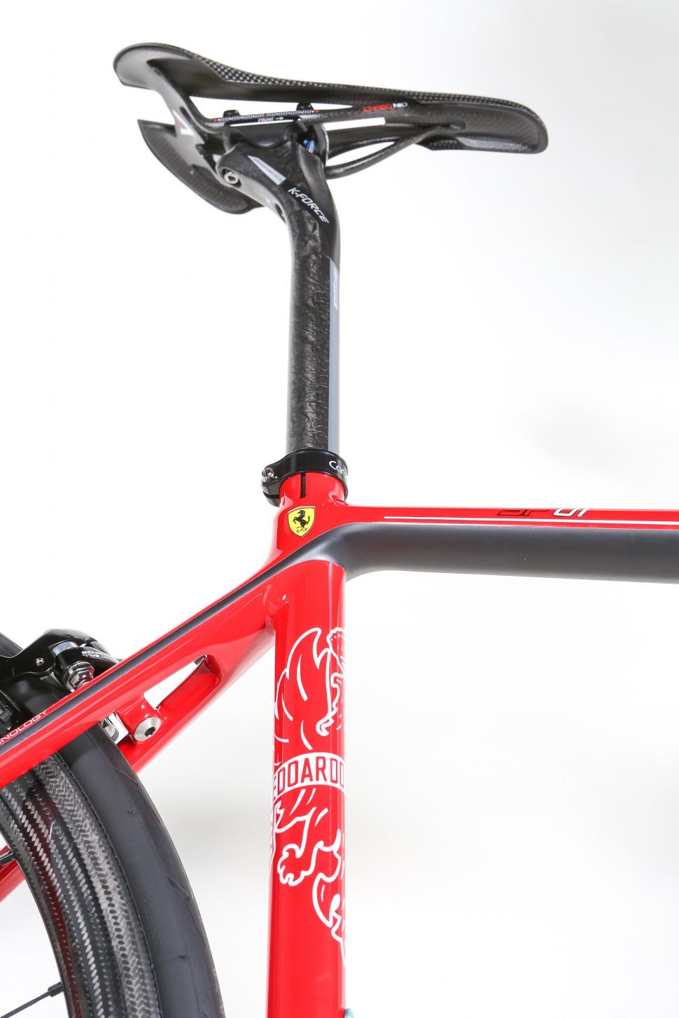 Eurobike 2017 Bianchi Ferrari - 21.jpg