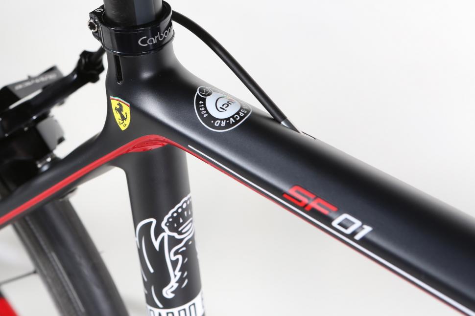 Eurobike 2017 Bianchi Ferrari - 3.jpg