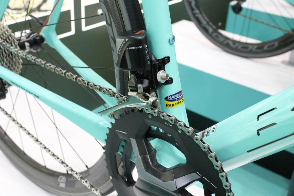 Eurobike 2017 Bianchi Specialissima - 3.jpg