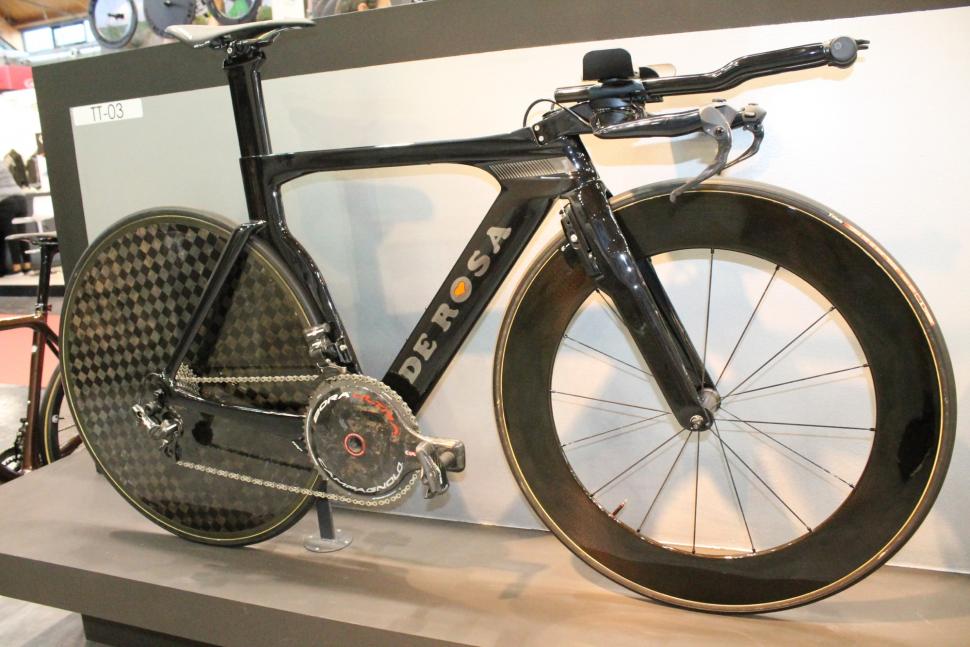 Eurobike 2017 De Rosa TT - 1.jpg