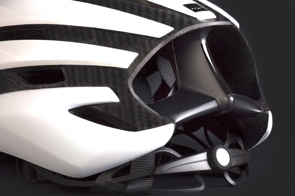Eurobike 2017 Met Trenta helmet 4 - 1.jpg