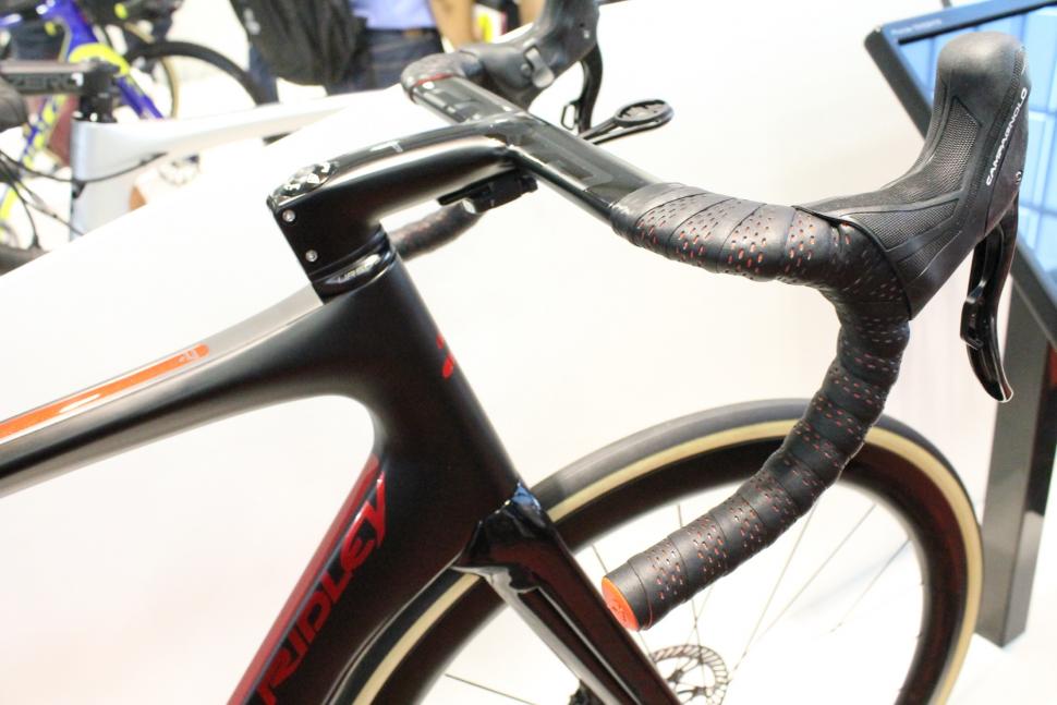 Eurobike 2017 Ridley Noah SL Disc Aero+ - 2.jpg
