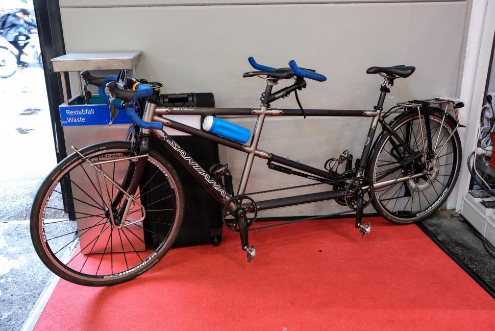 Eurobike 2017 titanium tandem - 1.jpg