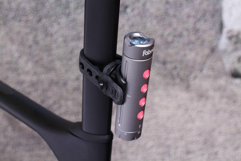 Fabric FL300 - rear mode.jpg