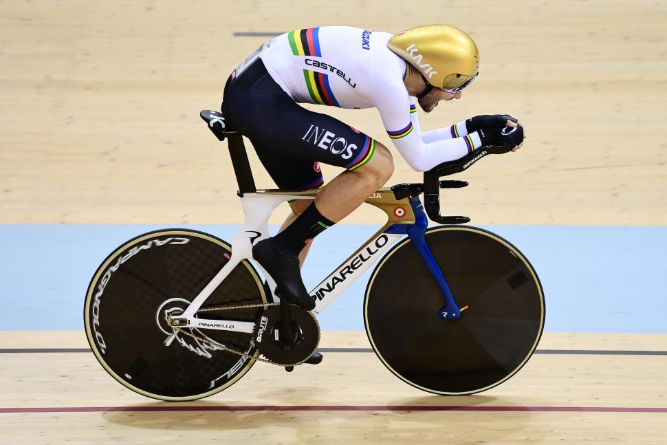 Filippo Ganna breaks the individual pursuit world record (picture Alex Broadway, SWPix.com)