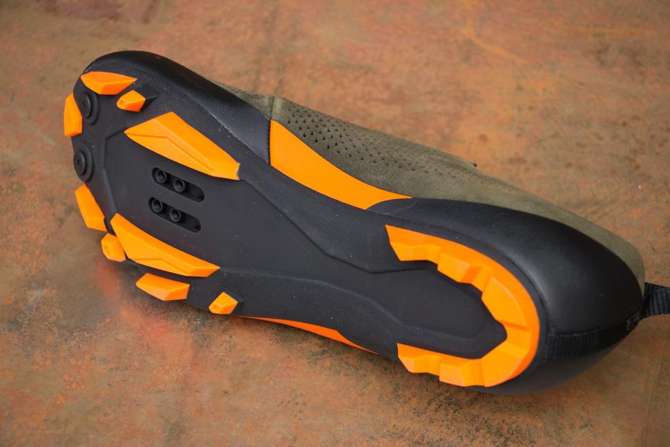 Fizik X5 Terra mtb shoes - sole.jpg