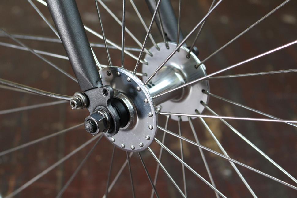 Foffa Urban - front hub.jpg