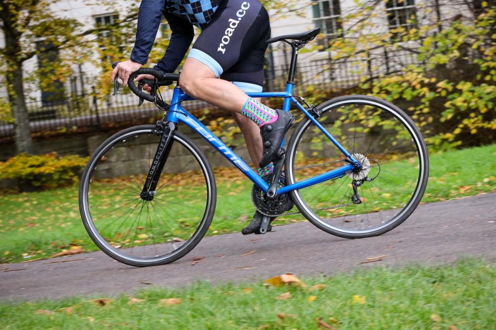 Forme Longcliffe 2 - riding 2.jpg