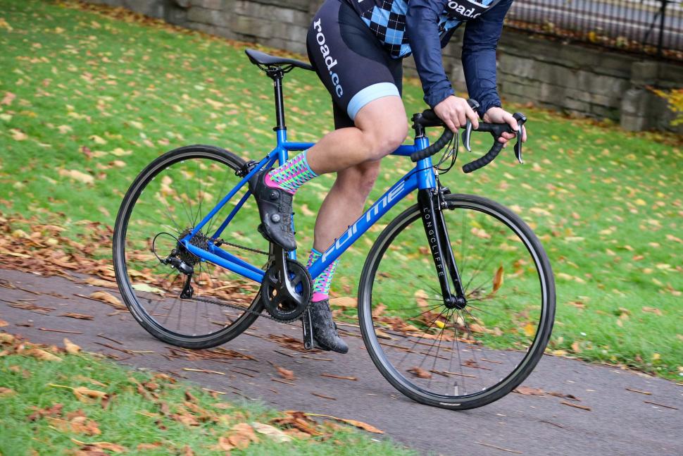 Forme Longcliffe 2 - riding 3.jpg