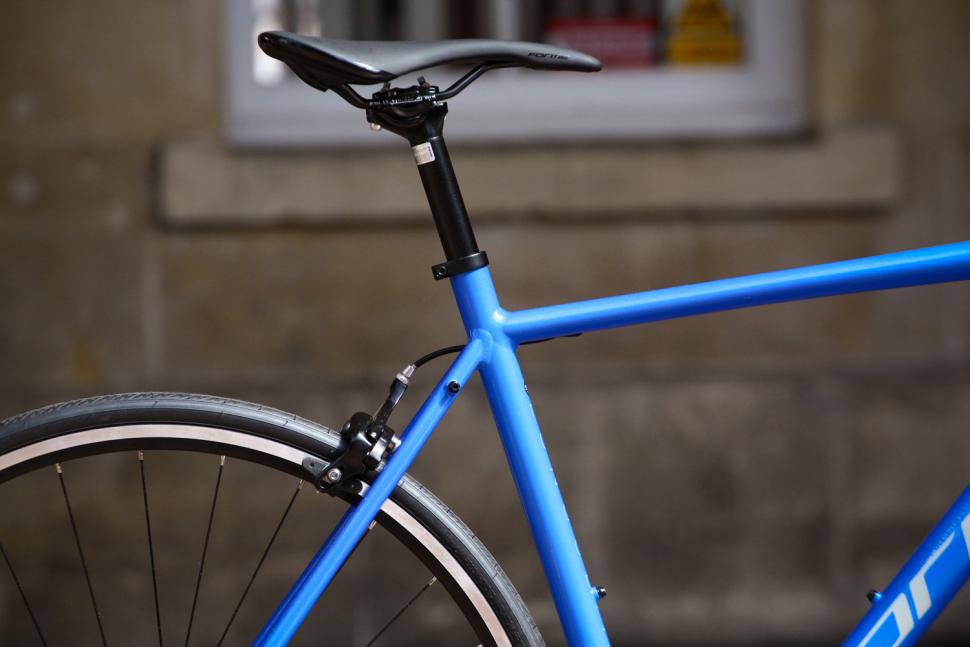 Forme Longcliffe - seat tube junction.jpg