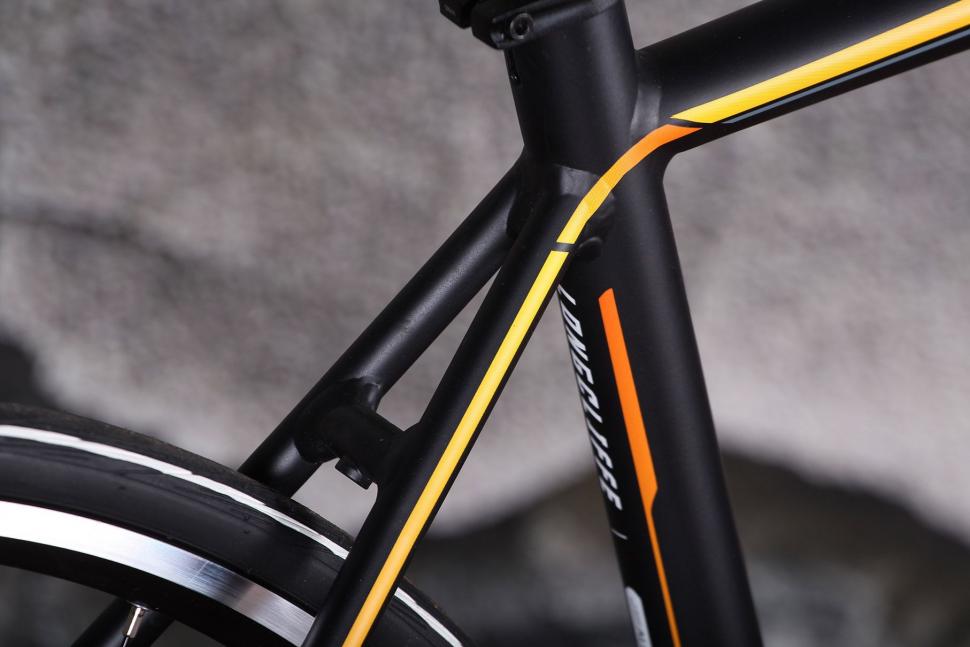Forme Longcliffe Zero - seat stays.jpg