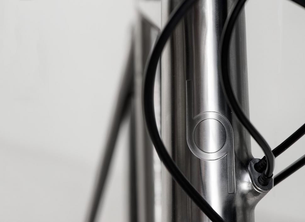 Formentor-Head-tube-shot.jpg