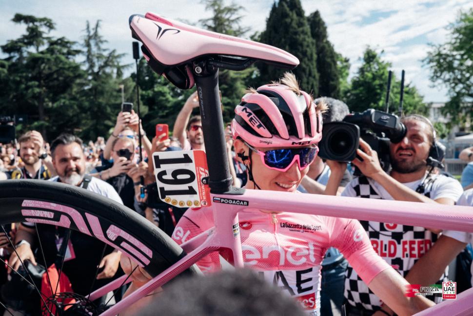 Pogacar giro saddle