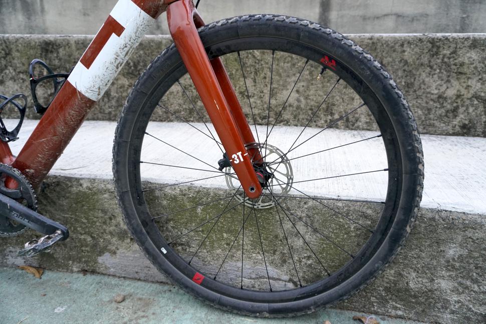 Fulcrum Rapid Red 5 DB gravel wheels1.JPG