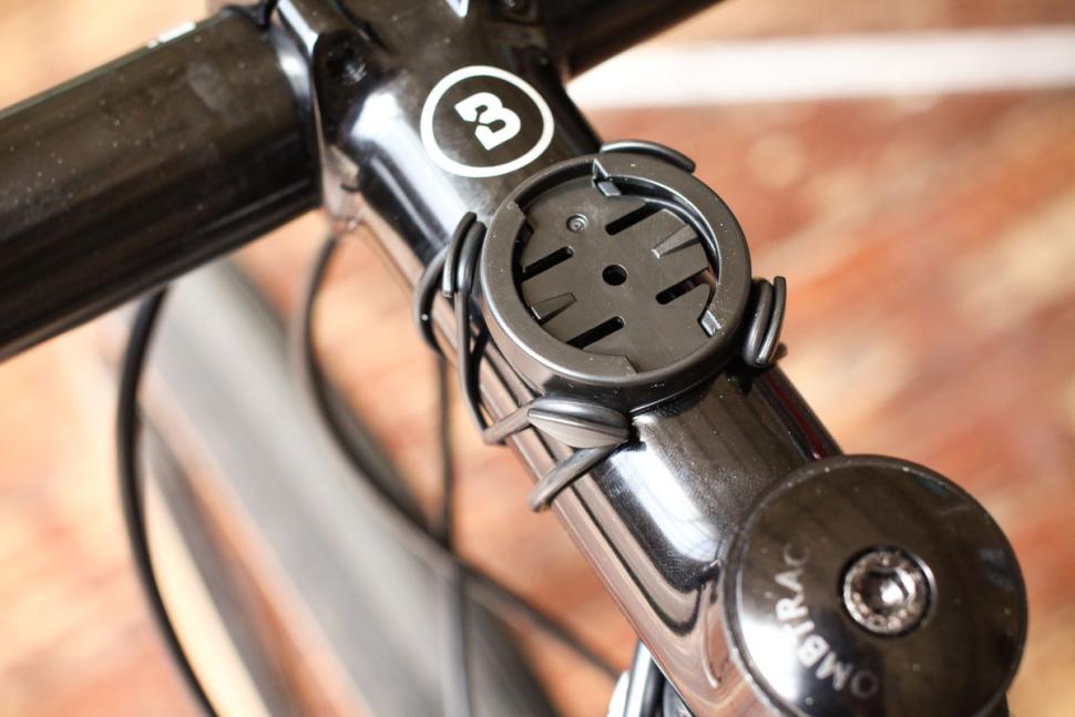 garmin_edge_130_-_mount.jpg