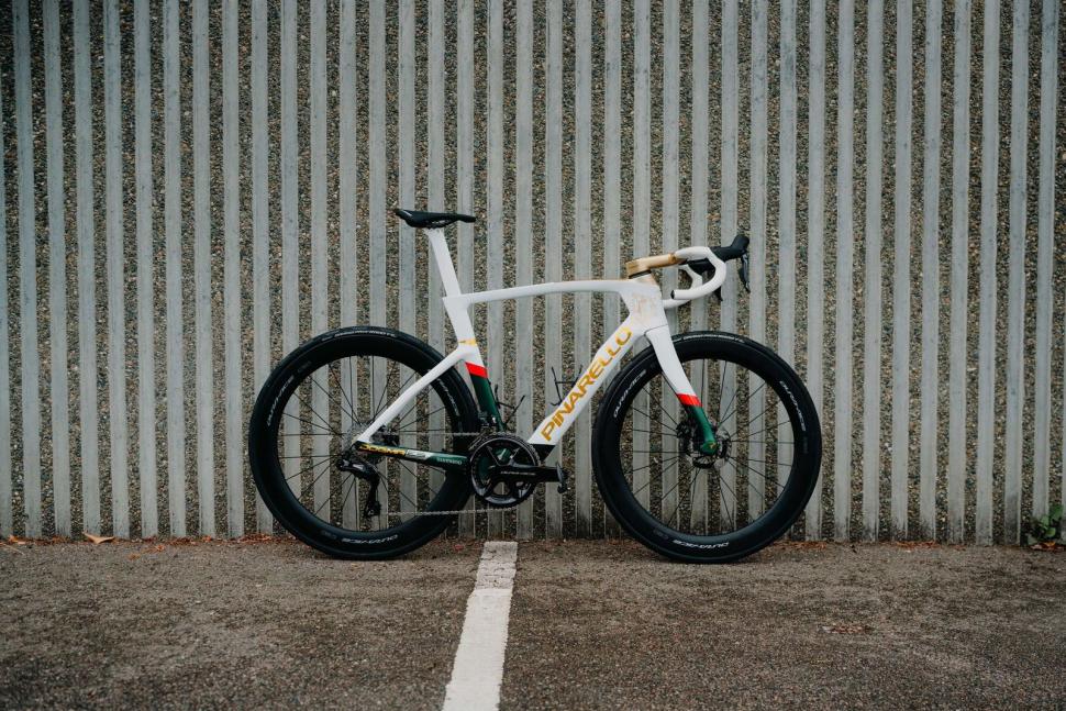 Geraint Thomas custom Tour of Britain Pinarello Dogma