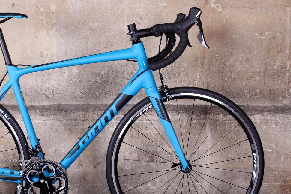 Giant Contend SL - front.jpg