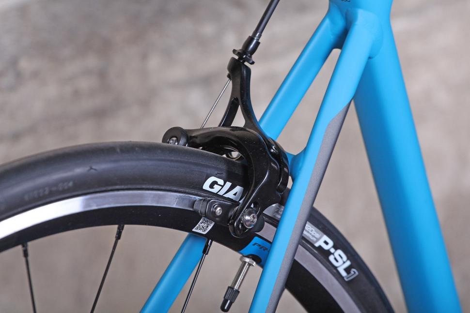 Giant Contend SL - rear brake.jpg