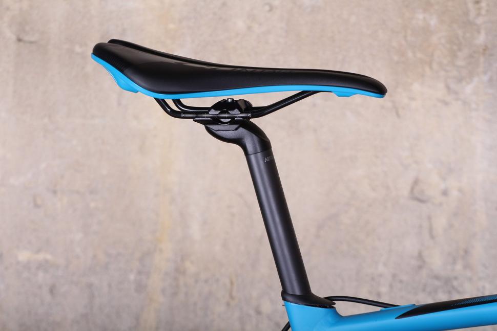 Giant Contend SL - saddle and post.jpg