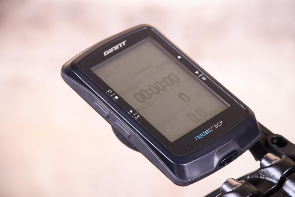 Giant Neostrack GPS Computer - screen.jpg