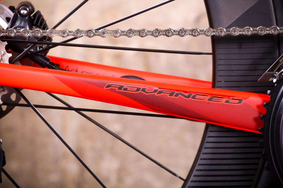 Giant Propel Advanced Disc - chain stay.jpg