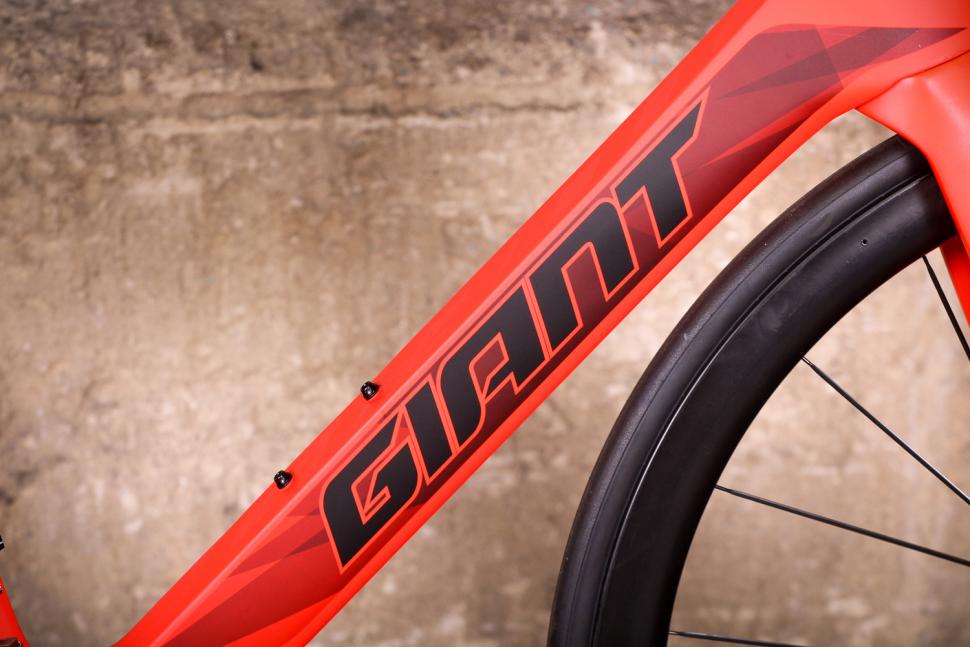 Giant Propel Advanced Disc - down tube.jpg