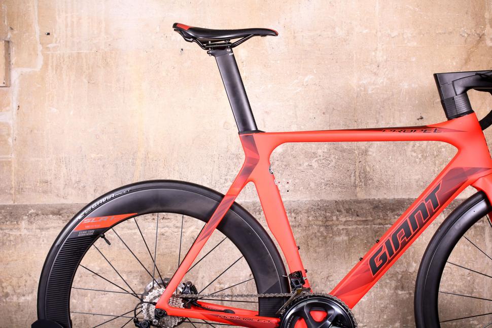 Giant Propel Advanced Disc - rear.jpg