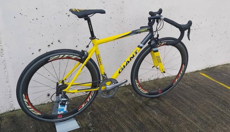 Giant TCR 1997 - credit The Bike Station Ltd on Facebook