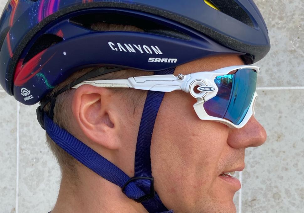 2022 Giro Eclipse Spherical Road Helmet & sunglasses