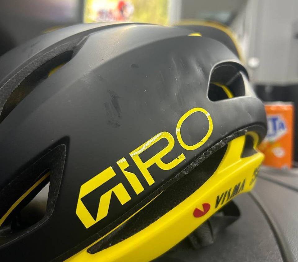 Jan Tratnik helmet (Twitter)