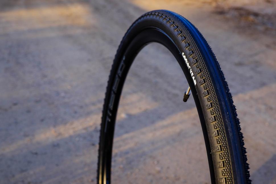 goodyear_county_tyre1.jpg