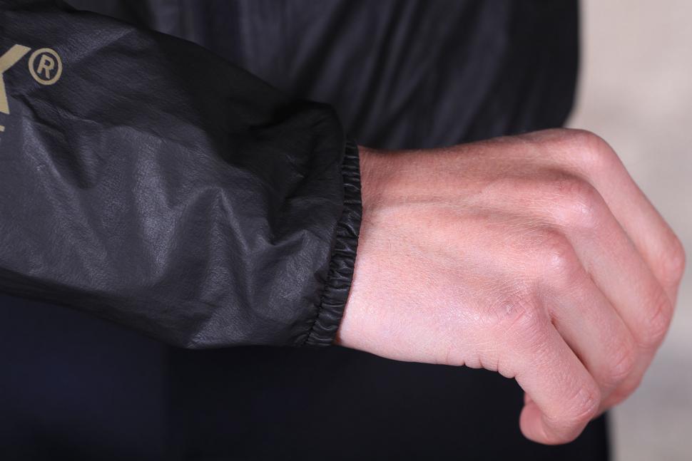 Gore Bike Wear ONE GORE-TEX Active Bike Jacket - cuff.jpg
