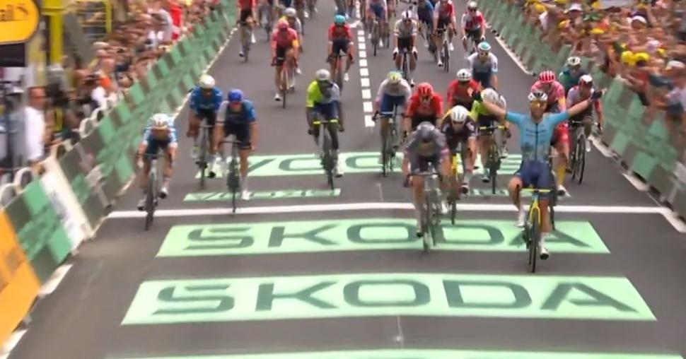 Mark Cavendish breaks Eddy Merckx's record (ITV)