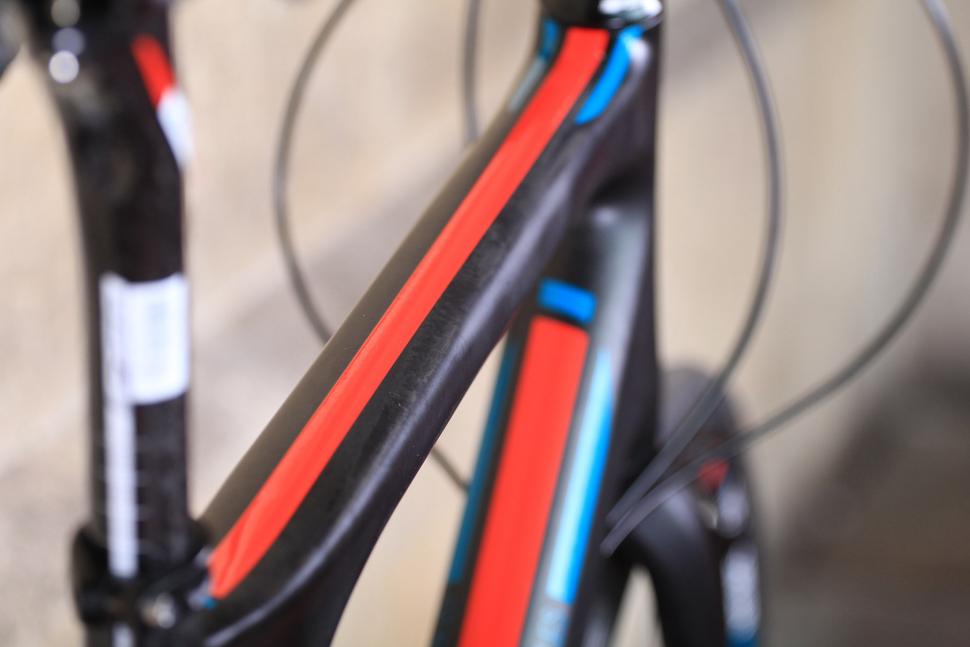 GT Grade - top tube.jpg
