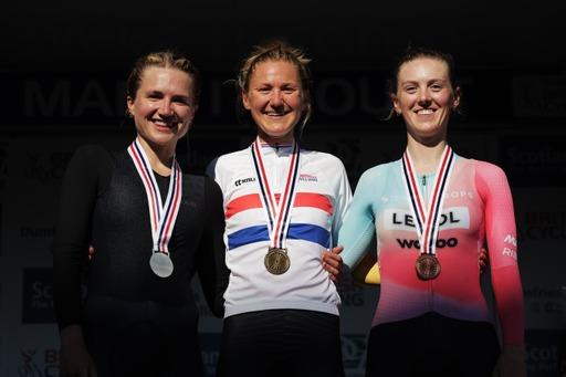 2022 Women's Elite British National Time Trial Championships podium Joss Lowden (SWPix)