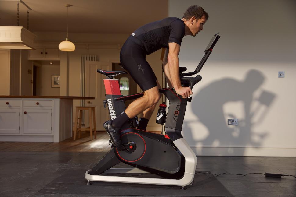 Wattbike HOME_LIVING_SPACE_ATOM_M_635