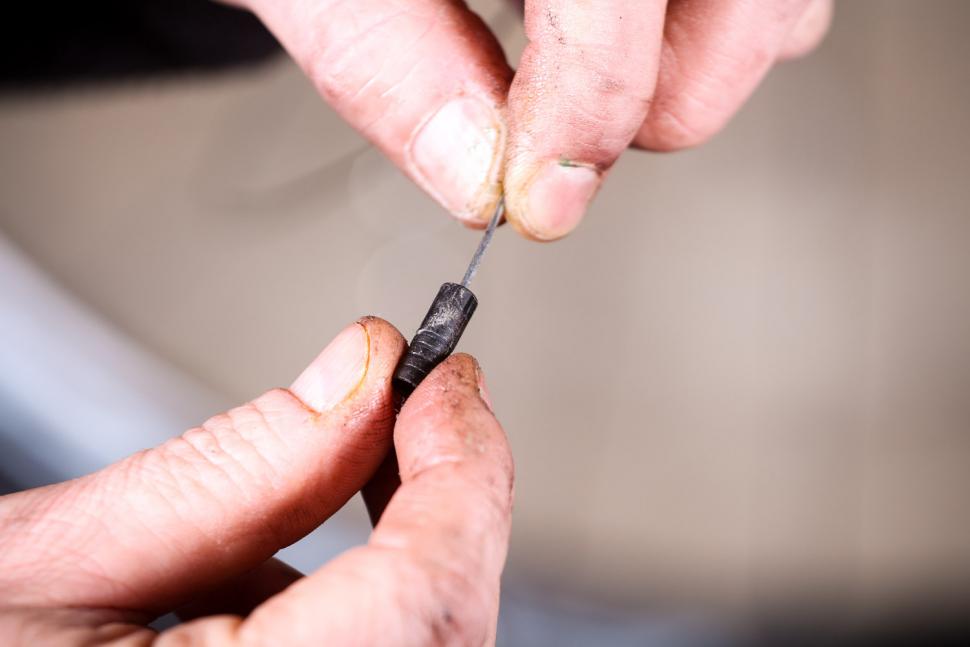 How to fit cable outer 04