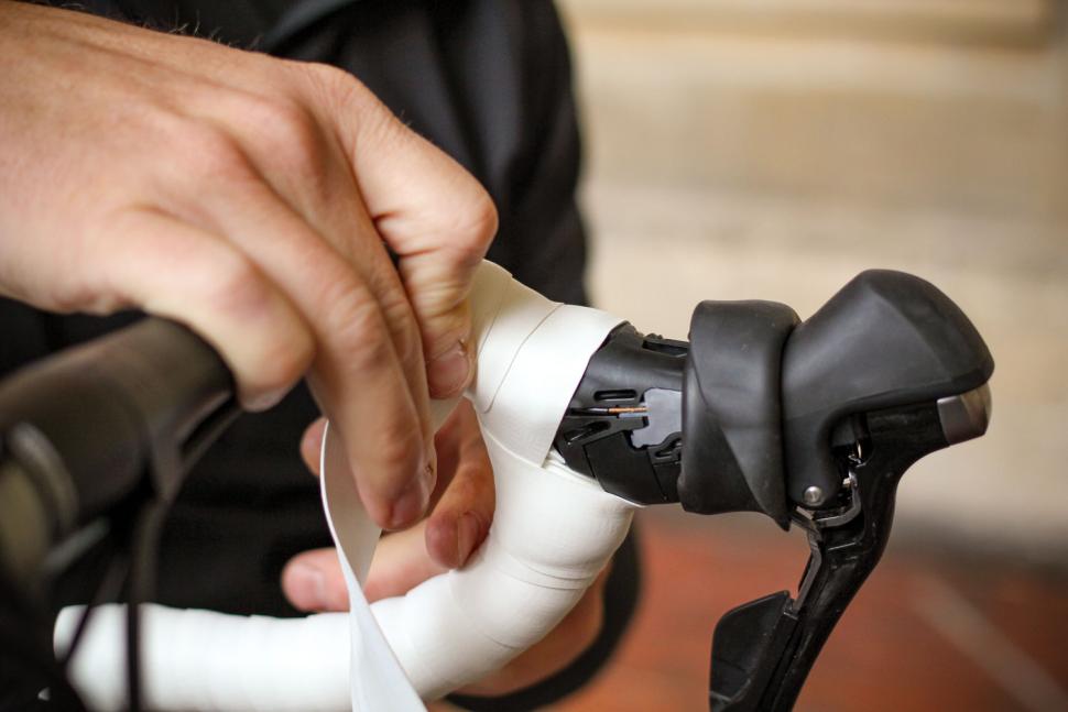 How to wrap bar tape 08