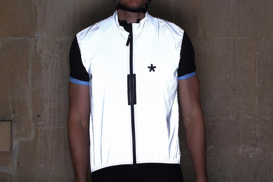 huez-moonrider-gilet-reflective.jpg