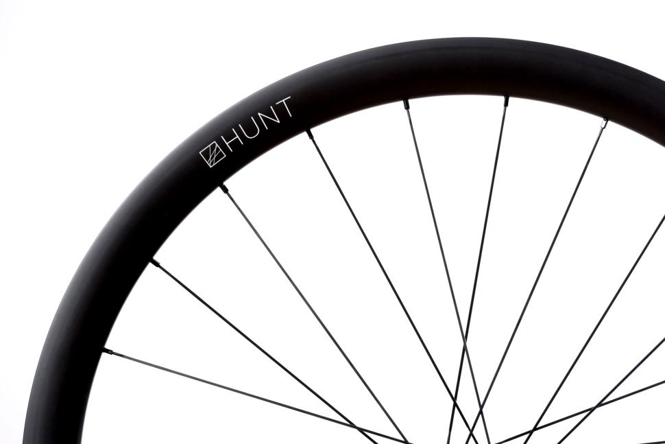 2024 Hunt Carbon Gravel Race wheels
