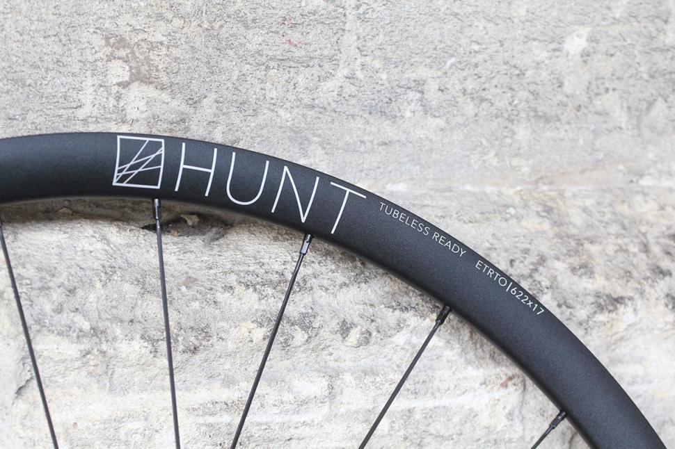 Hunt Aero Light - Rim.jpg