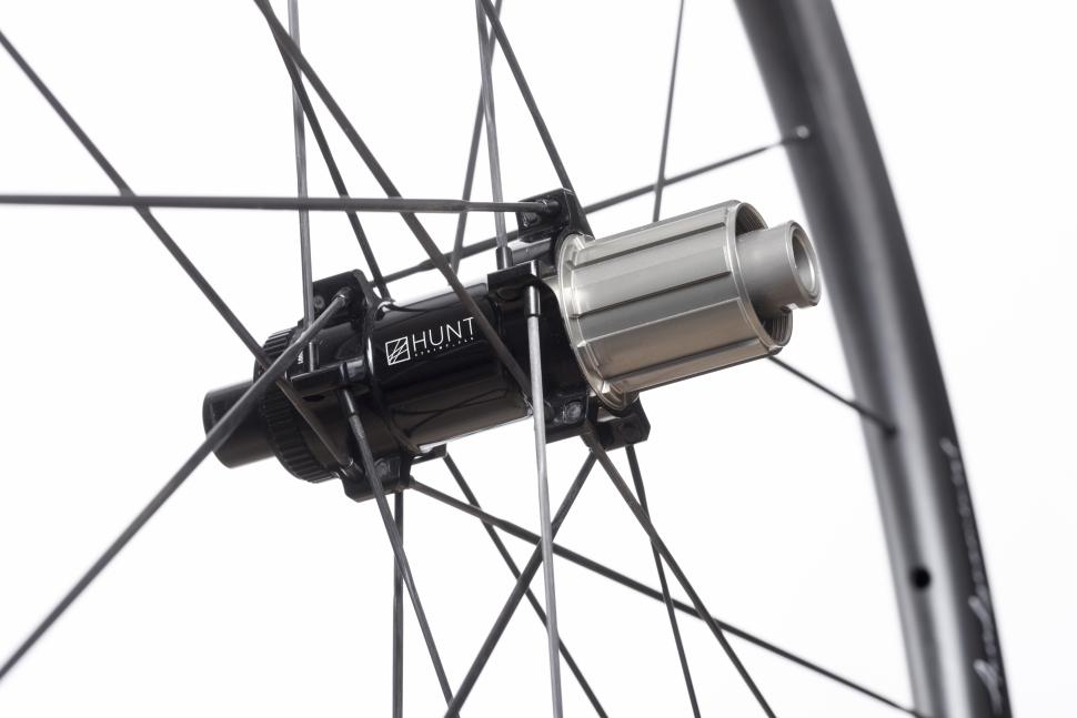 Hunt 32 Aerodynamicist UD Carbon Spoke 7