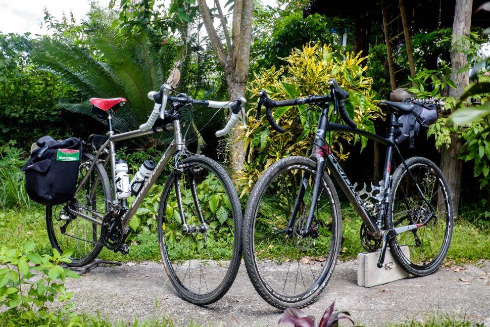 Steve Thomas Litespeed and Ridley Steve Thomas riding mountain pass (credit Steve Thomas - SINGLE USE ONLY)